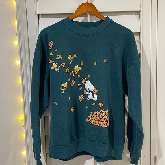 Peanuts Other - Vintage peanuts green fall crew neck. Size Men’s medium snoopy
